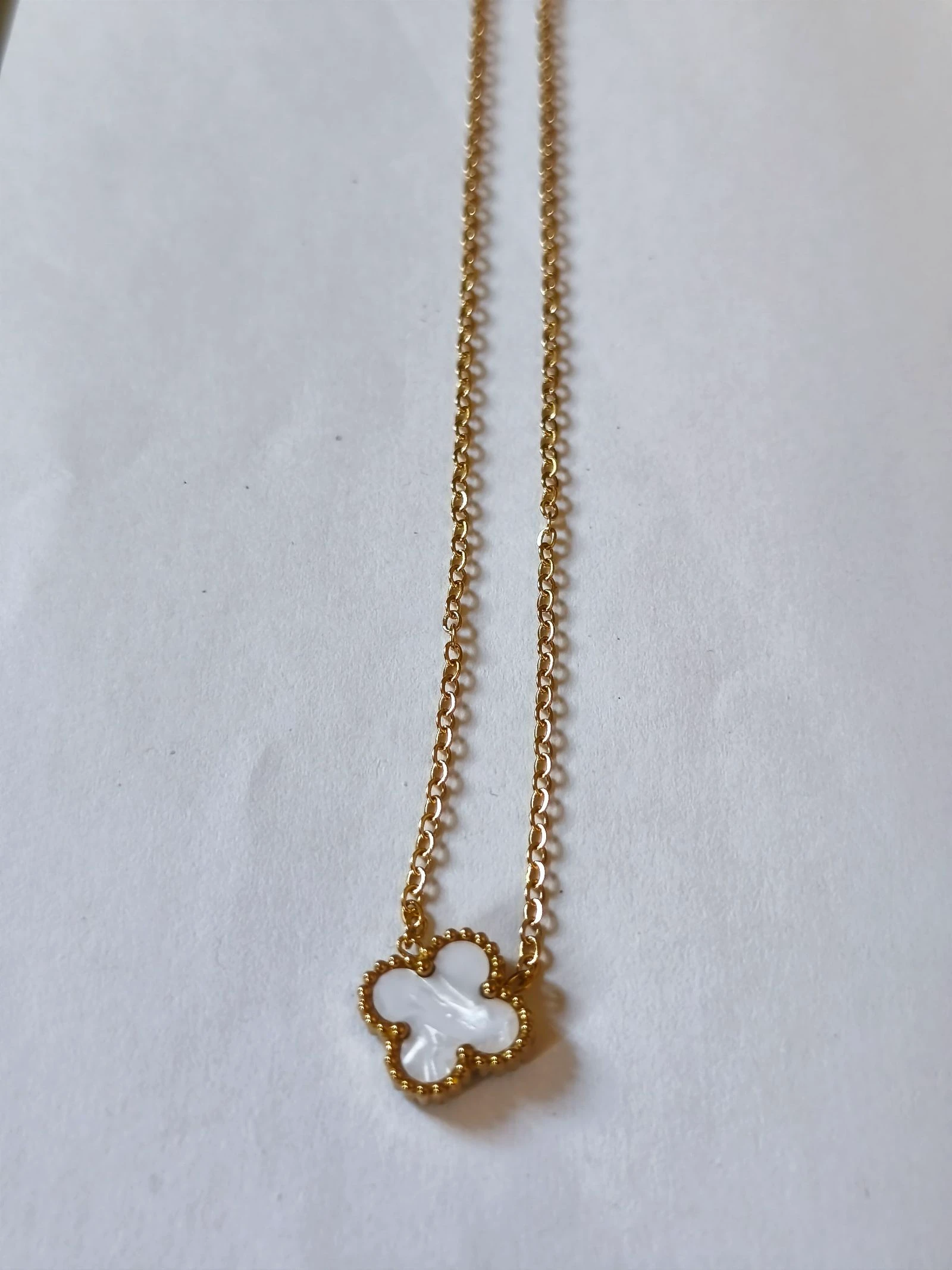 Conjunto de gargantilha pulseira e brincos de trevo com corrente dourada inalterável – photo 10